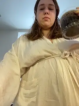 Snapshot of SuzieMurray chatting on 03-01-26, 08:25 SuzieMurray online show from 03-01-26, 08:25