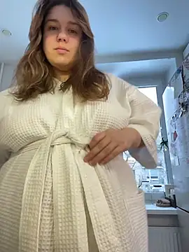 Snapshot of SuzieMurray chatting on 02-08-26, 08:12 SuzieMurray online show from 02-08-26, 08:12