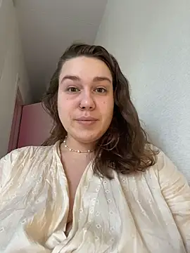 SuzieMurray online show from 11-15-25, 08:18