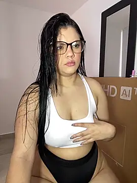 Snapshot of kimberlyhills1 chatting on 11-23-25, 07:24 kimberlyhills1 online show from 11-23-25, 07:24