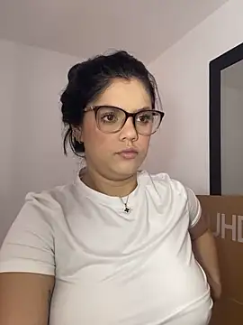 Snapshot of kimberlyhills1 chatting on 11-24-25, 08:20 kimberlyhills1 online show from 11-24-25, 08:20