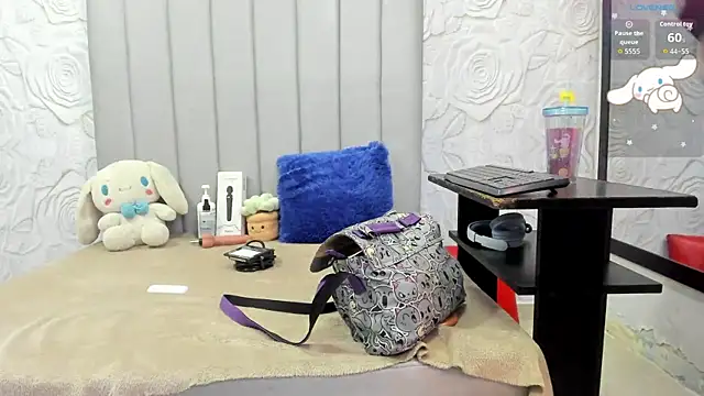 Snapshot of AlexaFoxy18 chatting on 05-31-26, 07:03 AlexaFoxy18 online show from 05-31-26, 07:03