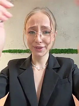 CaseyStar online show from 02-02-25, 09:18