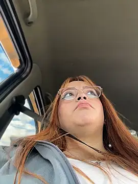Snapshot of Tatiana_O chatting on 06-01-26, 01:11 Tatiana O online show from 06-01-26, 01:11