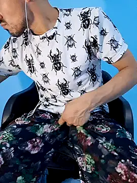 charlesss19 online show from 03-20-25, 06:52