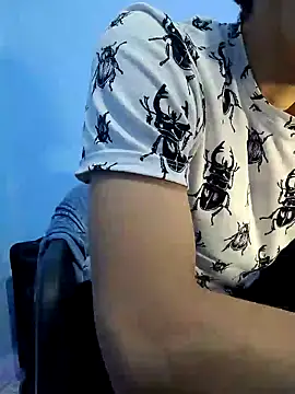 charlesss19 online show from 02-27-25, 12:57