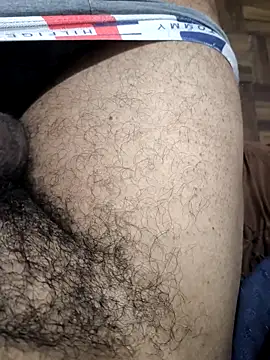 FABINHOSEOAU online show from 12-17-25, 02:49