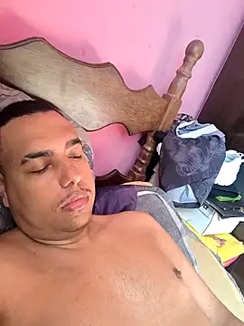 FABINHOSEOAU online show from 11-13-25, 11:25