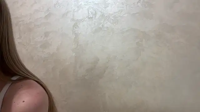 CaitlinaJayne23 online show from 06-01-26, 06:18