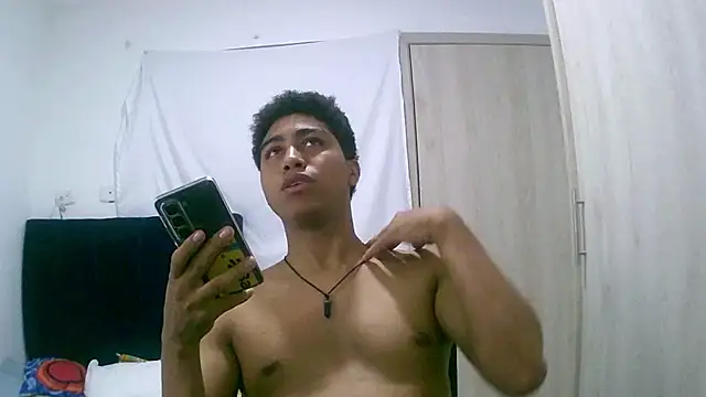 sexy diamante  online show from 03-08-26, 03:21