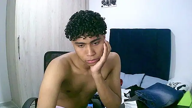 sexy diamante  online show from 12-03-25, 02:45