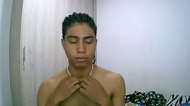 sexy diamante  online show from 11-18-25, 02:05