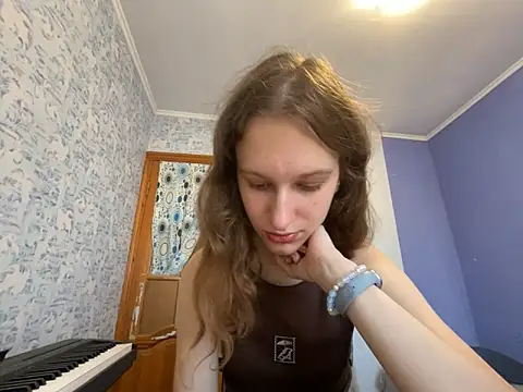 Snapshot of Eva_Angel3 chatting on 06-13-26, 05:00 Eva Angel3 online show from 06-13-26, 05:00