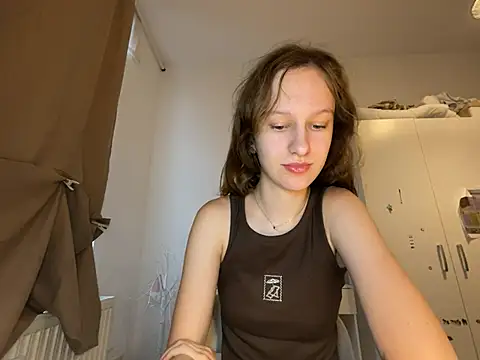 Snapshot of Eva_Angel3 chatting on 07-20-26, 06:10 Eva Angel3 online show from 07-20-26, 06:10