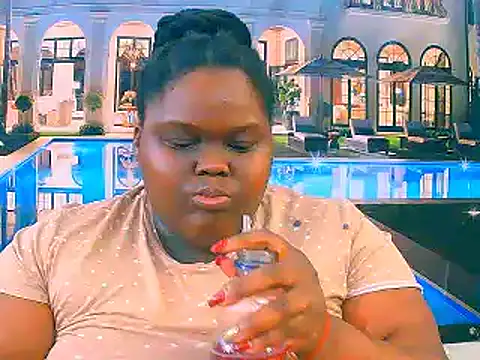 EbonyHotBuns online show from 12-18-25, 06:34