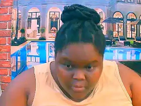 EbonyHotBuns online show from 12-17-25, 09:20