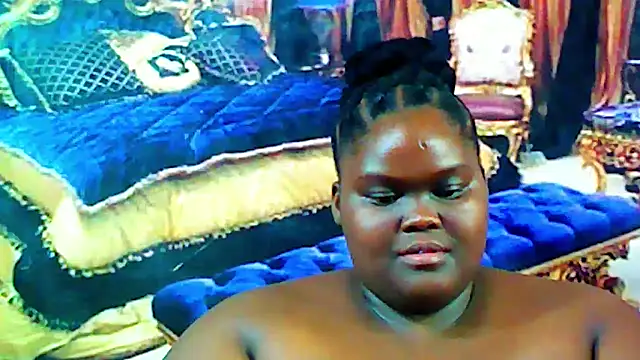 EbonyHotBuns online show from 03-18-25, 12:17