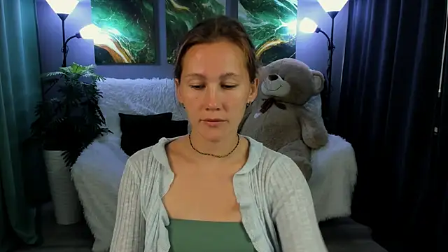 MichelleOrtis online show from 09-14-25, 04:24