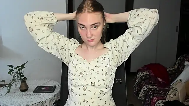 ReddHotPipper online show from 06-27-26, 04:07