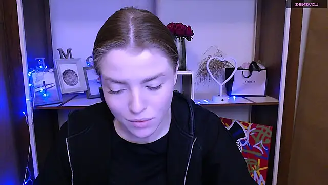 Snapshot of MissOliviaa_ chatting on 01-13-25, 08:05 MissOliviaa  online show from 01-13-25, 08:05