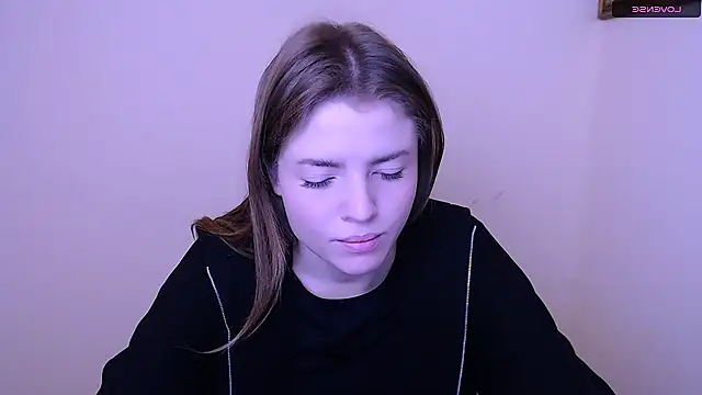 Snapshot of MissOliviaa_ chatting on 01-17-25, 09:49 MissOliviaa  online show from 01-17-25, 09:49