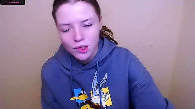 Snapshot of MissOliviaa_ chatting on 01-29-25, 07:46 MissOliviaa  online show from 01-29-25, 07:46