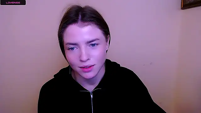 Snapshot of MissOliviaa_ chatting on 01-30-25, 12:48 MissOliviaa  online show from 01-30-25, 12:48