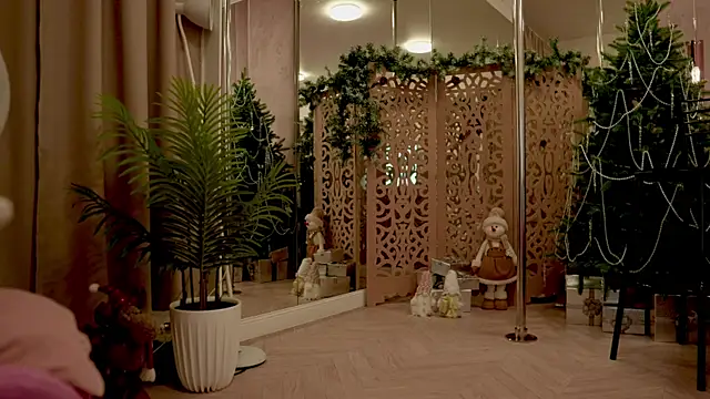 Smiley Mia online show from 01-13-26, 05:11