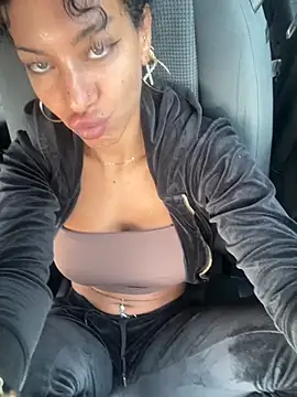 AlyssaHottv  online show from 10-01-25, 07:02