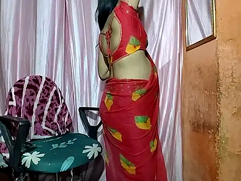 Snapshot of poojaxxx65 chatting on 09-22-25, 11:00 poojaxxx65 online show from 09-22-25, 11:00