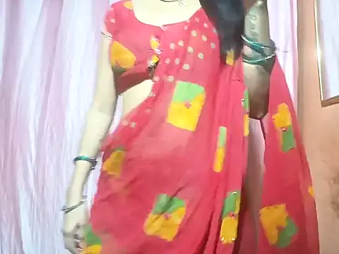 Snapshot of poojaxxx65 chatting on 03-12-25, 05:38 poojaxxx65 online show from 03-12-25, 05:38
