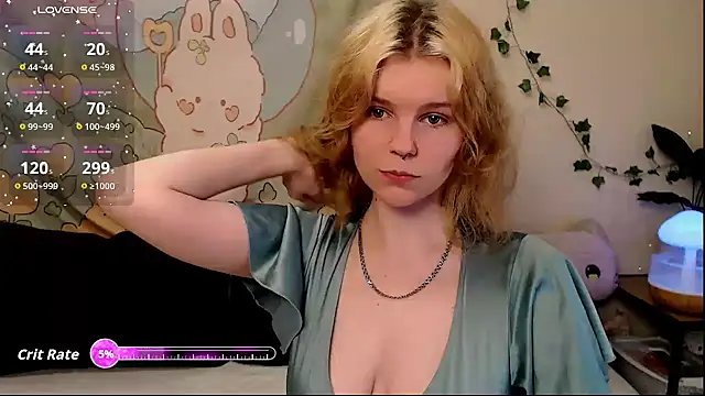 Moona xx online show from 05-10-26, 10:55