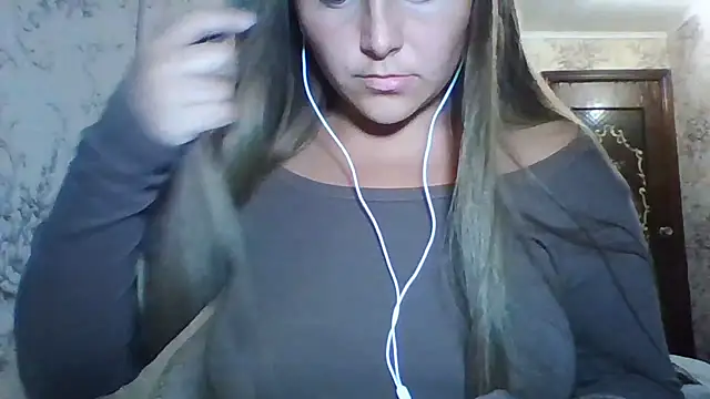 Snapshot of Evasapples chatting on 07-17-26, 08:39 Evasapples online show from 07-17-26, 08:39