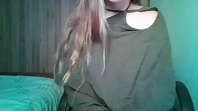 Evasapples online show from 11-17-25, 10:03