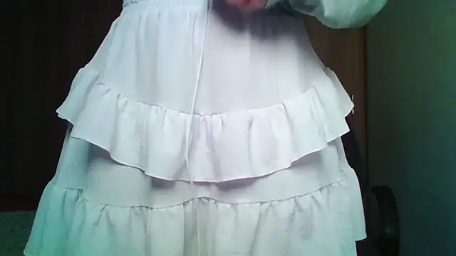 Snapshot of Evasapples chatting on 04-16-26, 09:39 Evasapples online show from 04-16-26, 09:39