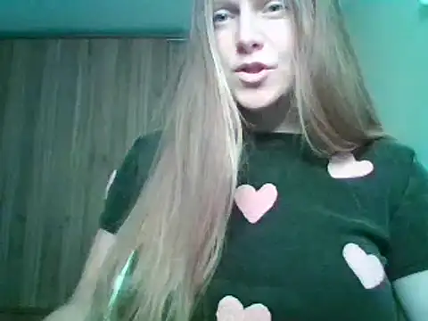 Evasapples online show from 10-05-25, 07:04