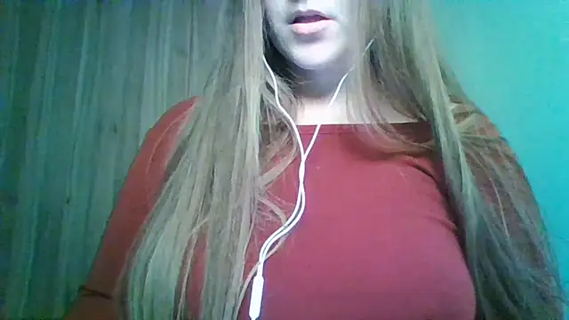 Snapshot of Evasapples chatting on 06-20-26, 08:58 Evasapples online show from 06-20-26, 08:58