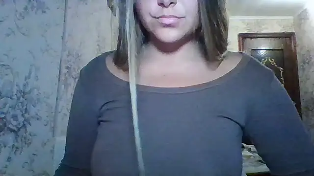 Snapshot of Evasapples chatting on 07-25-26, 05:41 Evasapples online show from 07-25-26, 05:41