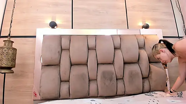 dorothy vegga online show from 03-25-26, 04:12