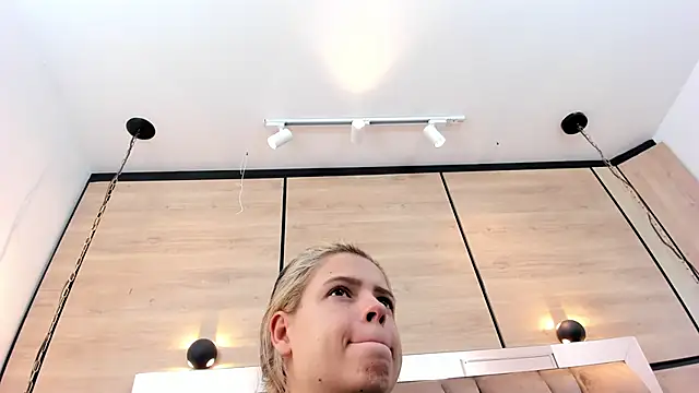 dorothy vegga online show from 04-06-26, 05:19