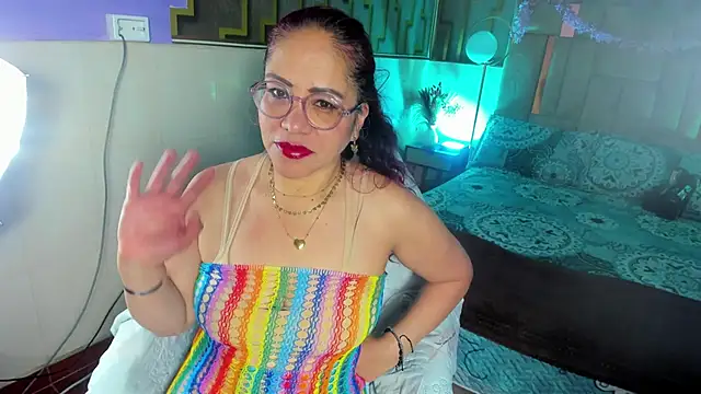 maria paulac online show from 10-19-25, 05:10