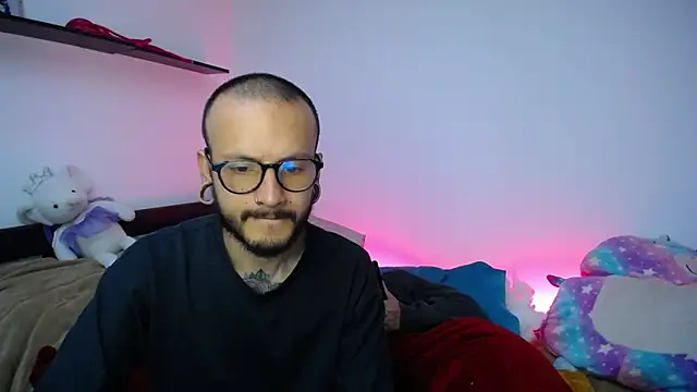 tatouagendecouple online show from 03-04-25, 05:53