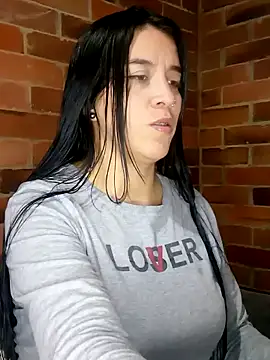 Gabriela squirt02 online show from 12-04-24, 12:35