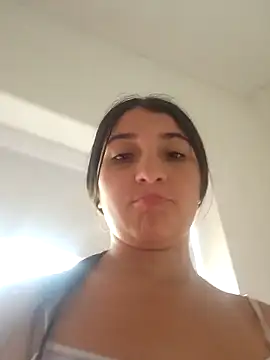 Matilda russoo online show from 03-18-25, 01:34