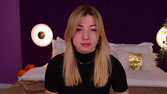 HelenaMorgan online show from 10-16-25, 03:04