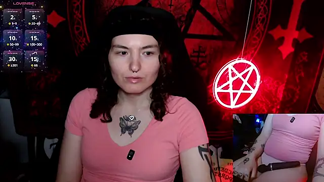 Snapshot of BrandiWRLD_999 chatting on 10-17-25, 07:15 BrandiWRLD 999 online show from 10-17-25, 07:15
