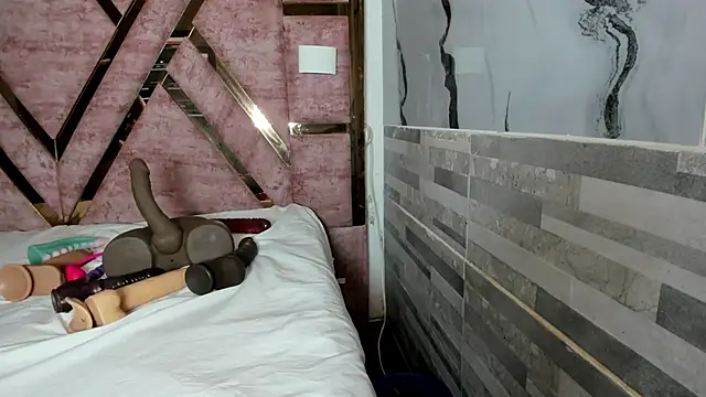 tifany bigdick online show from 11-26-25, 07:03