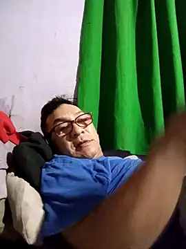 ardiente47 online show from 11-15-25, 02:48