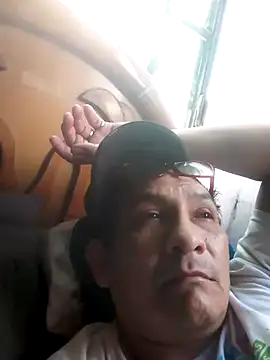 ardiente47 online show from 10-09-25, 09:04