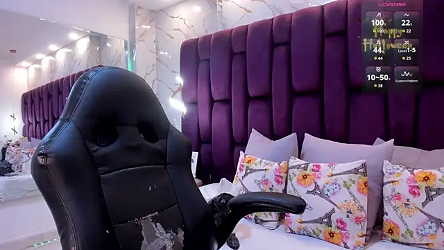 emma carterr1 online show from 10-12-25, 07:59